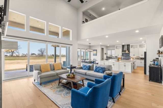 711 Lexington Lane, Nevada, TX 75173