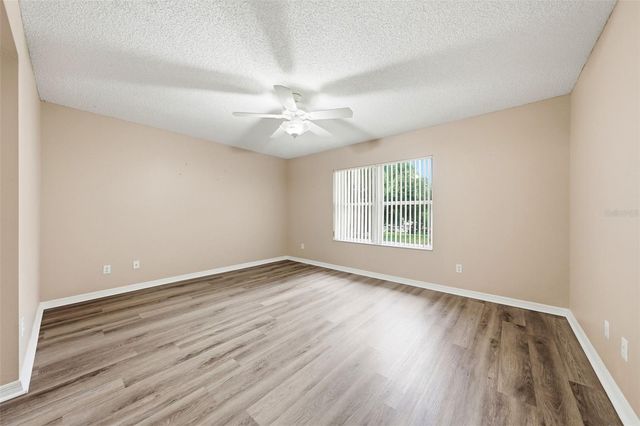 8928 VILLAGE GREEN BOULEVARD, Clermont, FL 34711
