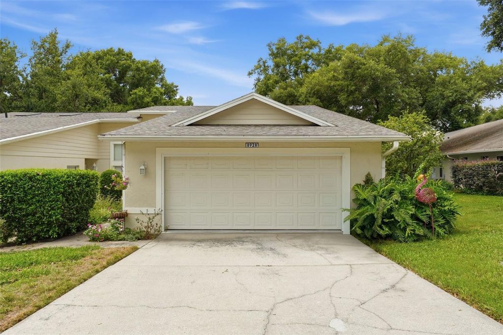 8928 VILLAGE GREEN BOULEVARD, Clermont, FL 34711