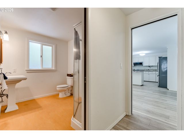 88119 TIKI Ln, Springfield, OR 97478