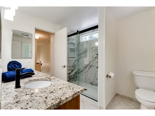 88119 TIKI Ln, Springfield, OR 97478