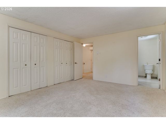 88119 TIKI Ln, Springfield, OR 97478