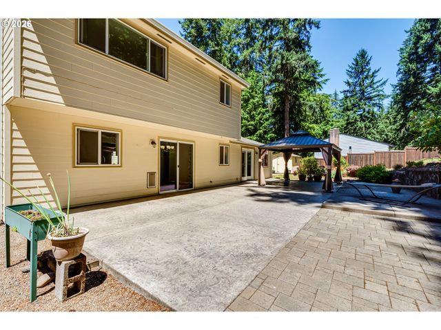 88119 TIKI Ln, Springfield, OR 97478