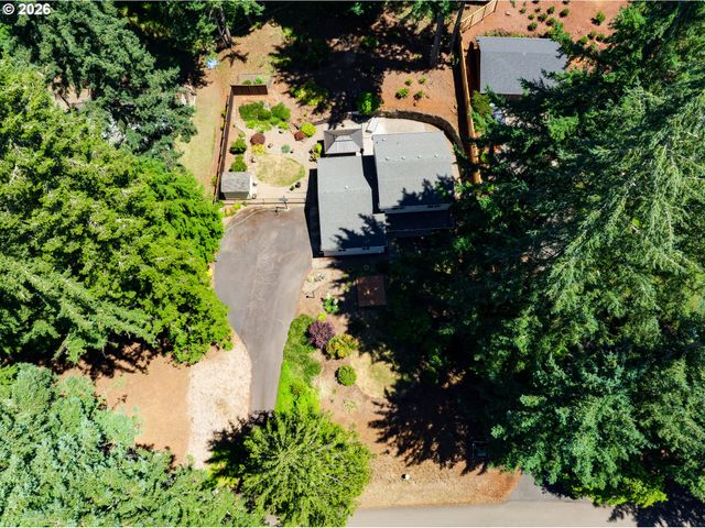 88119 TIKI Ln, Springfield, OR 97478