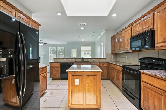 3309 Stonecrop Trail, Denton, TX 76226