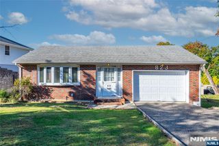 823 Alps Road, Wayne, NJ 07470