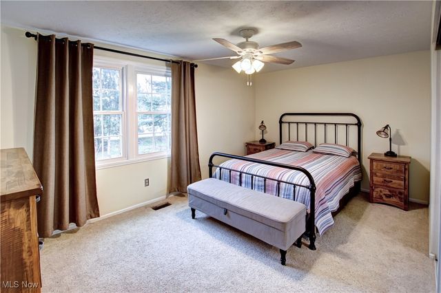 15724 Sassafras Drive, Strongsville, OH 44136