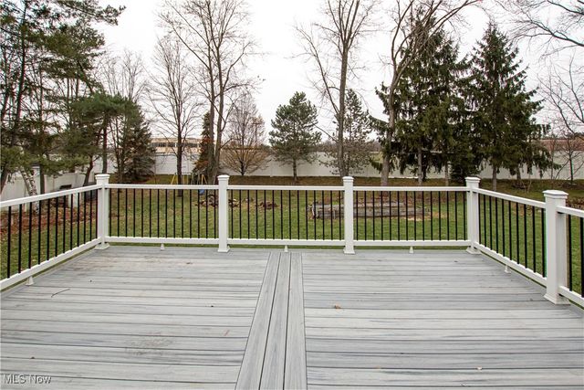 15724 Sassafras Drive, Strongsville, OH 44136