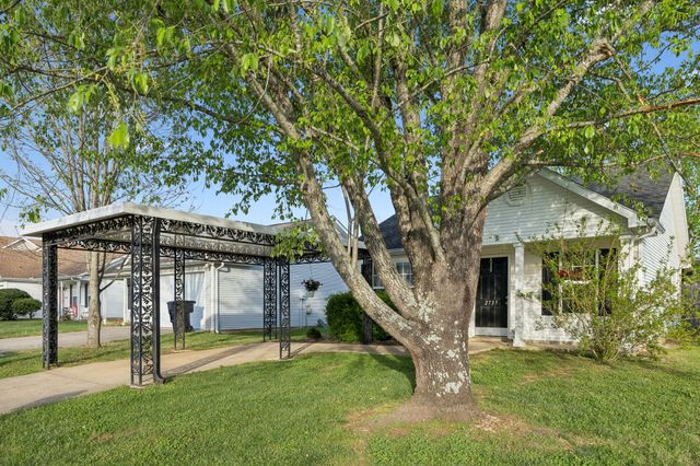 2739 Oxford Hall Ave, Murfreesboro, TN 37128