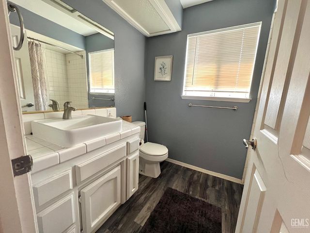 14016 Las Entradas, Bakersfield, CA 93314