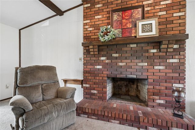 952 Murphy Dr, Canton Twp, PA 15301