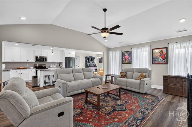 198 Advent Drive, Winder, GA 30680