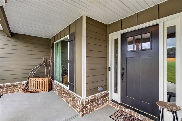198 Advent Drive, Winder, GA 30680