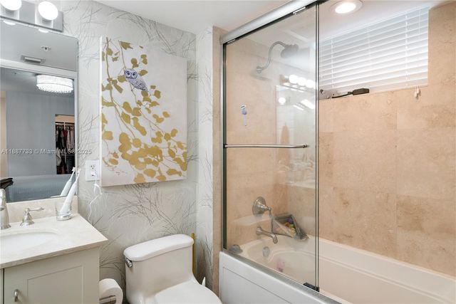 3232 SW 22nd Ter TH 115, Miami, FL 33145