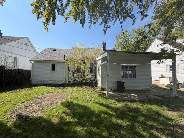 705 Columbia Avenue, St. Joseph City, MI 49085