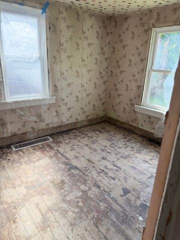 705 Columbia Avenue, St. Joseph City, MI 49085