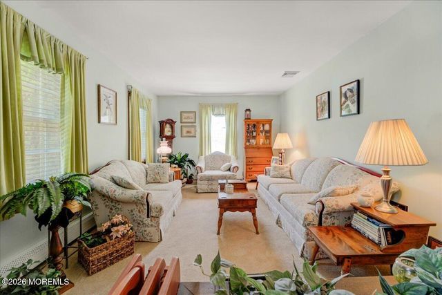 46 Mermaid Drive, Manahawkin, NJ 08050
