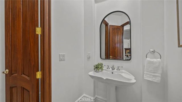 18041 Merlin Road, Silverado, CA 92676