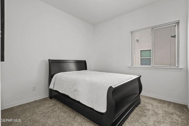 13760 Blackburn Avenue, Horizon City, TX 79928