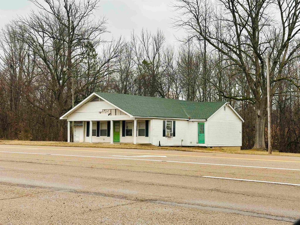 45 HWY, Selmer, TN 38375