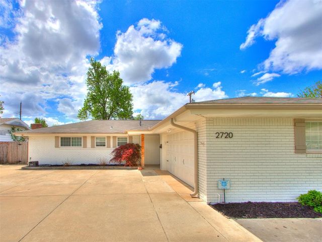 2720 Chaucer Drive, The Village, OK 73120