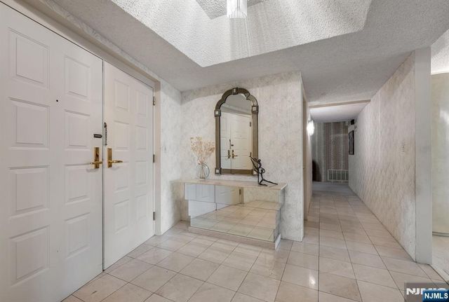 1360 Hamburg Turnpike 409, Wayne, NJ 07470