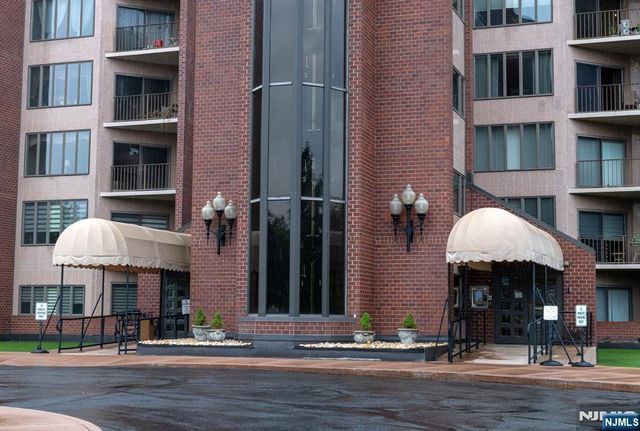 1360 Hamburg Turnpike 409, Wayne, NJ 07470