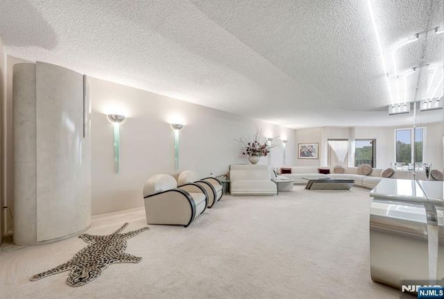 1360 Hamburg Turnpike 409, Wayne, NJ 07470