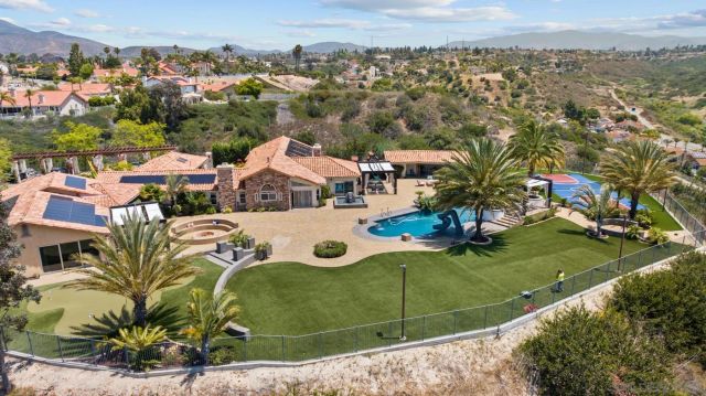 1541 Country Vistas, Bonita, CA 91902