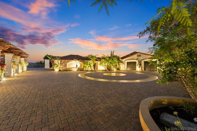 1541 Country Vistas, Bonita, CA 91902
