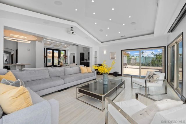 1541 Country Vistas, Bonita, CA 91902
