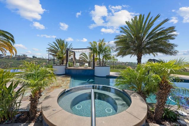 1541 Country Vistas, Bonita, CA 91902