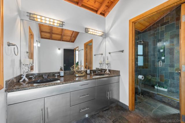 1541 Country Vistas, Bonita, CA 91902