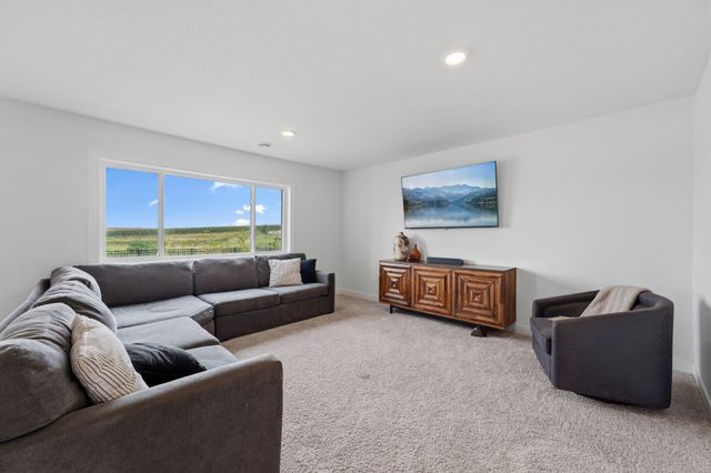 7027 182nd Street W, Lakeville, MN 55044