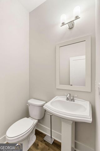 615 Fair View Circle, Roswell, GA 30076