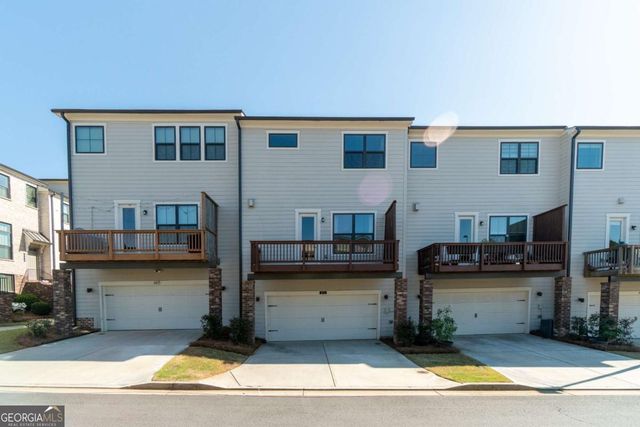 615 Fair View Circle, Roswell, GA 30076