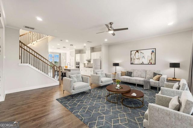 615 Fair View Circle, Roswell, GA 30076