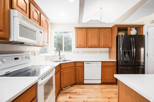 1049 E GRANITE MILL CT, Millcreek, UT 84106