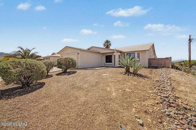 9910 E Gray Hawk Drive, Tucson, AZ 85730
