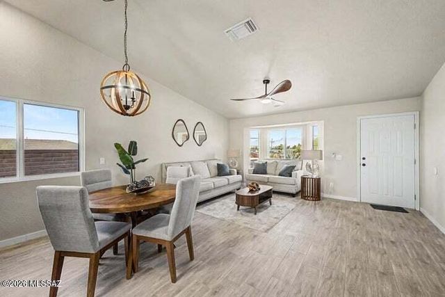 9910 E Gray Hawk Drive, Tucson, AZ 85730
