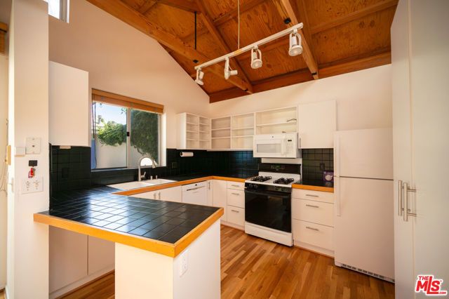 656 Angelus Place, Venice (los Angeles), CA 90291