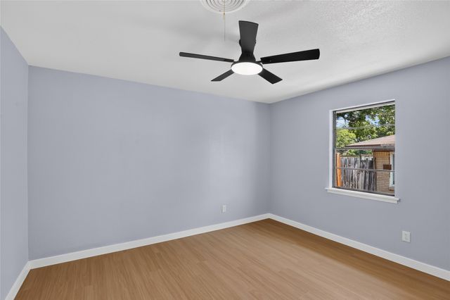 5473 Wayside Avenue, Fort Worth, TX 76134