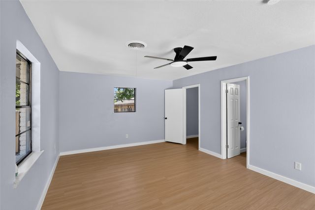 5473 Wayside Avenue, Fort Worth, TX 76134