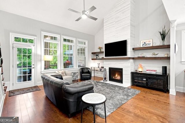 11715 Stratham Drive, Alpharetta, GA 30009