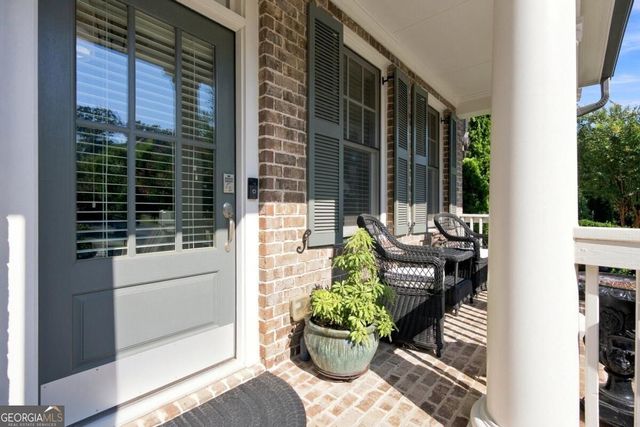11715 Stratham Drive, Alpharetta, GA 30009