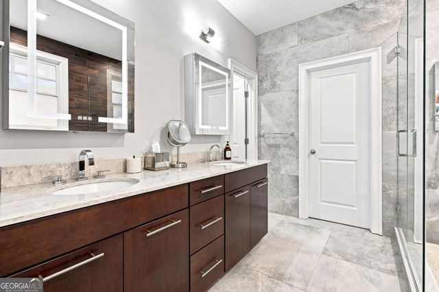 11715 Stratham Drive, Alpharetta, GA 30009