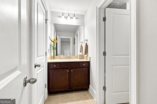 11715 Stratham Drive, Alpharetta, GA 30009