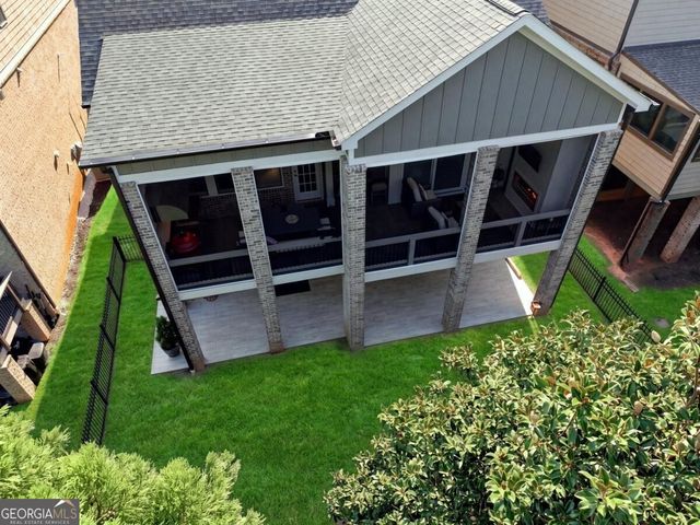 11715 Stratham Drive, Alpharetta, GA 30009