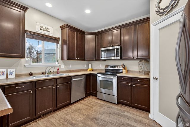 3957 W JORDAN VIEW DR, Lehi, UT 84043