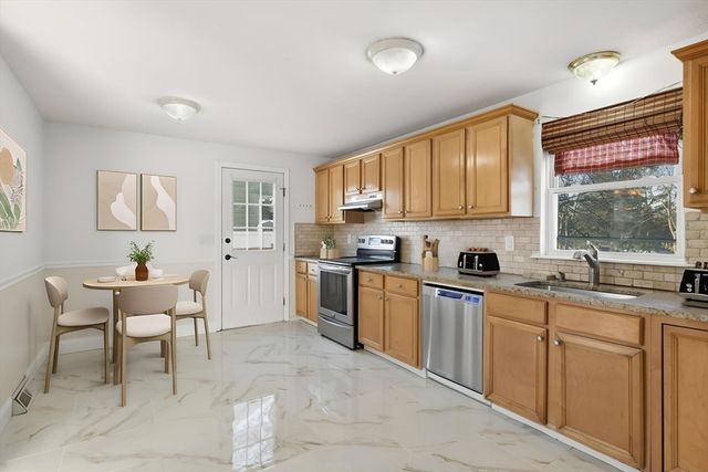 22 Pheasant Drive, Springfield, MA 01119